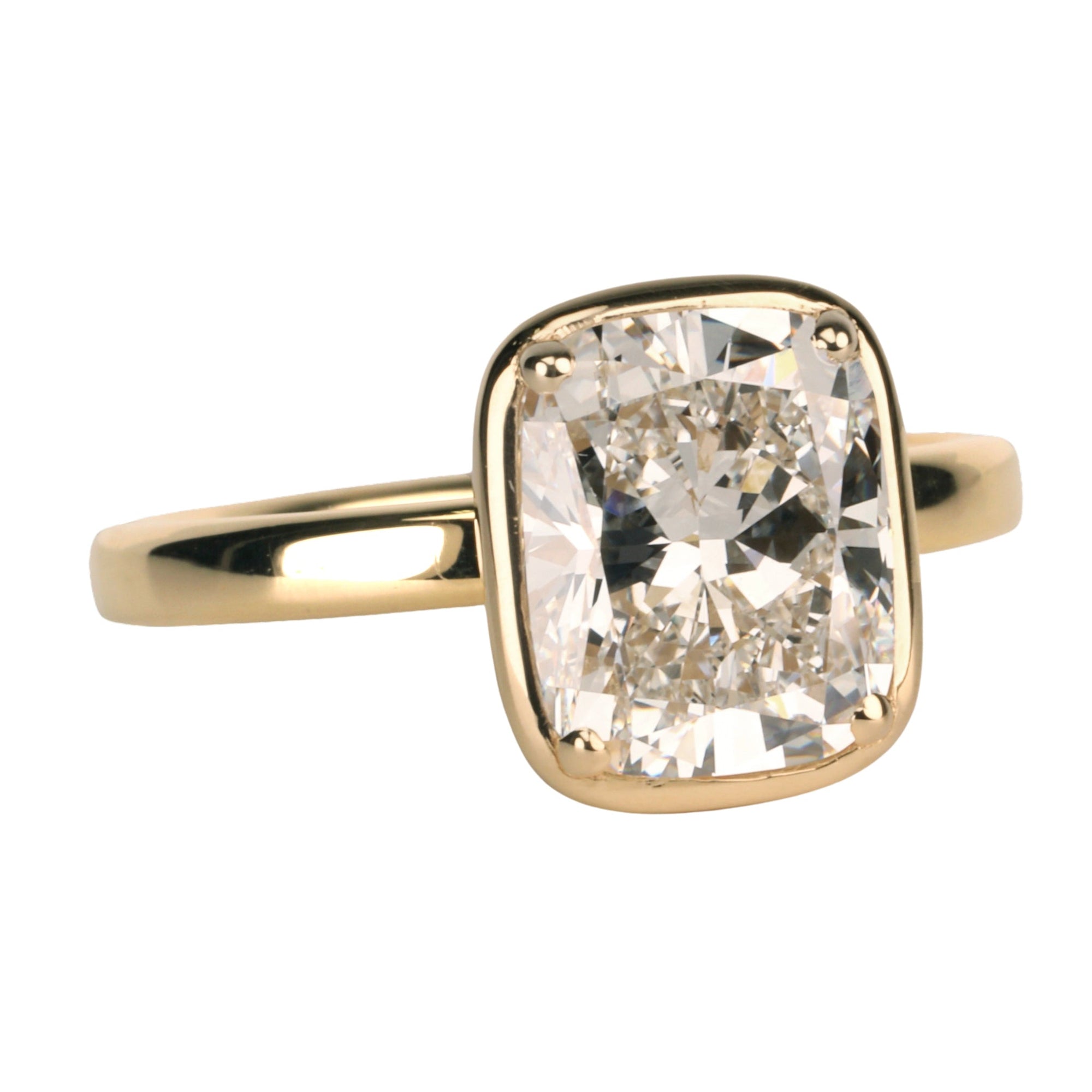 18K Gold "Haley" Ring with Elongated Cushion - Cut Lab Grown Diamond - Peridot Fine Jewelry - Anne Sportun