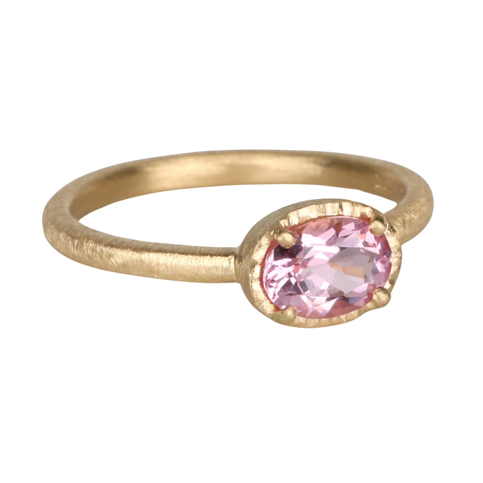 18K Gold Prong - Set Oval Flamingo Pink Morganite Ring - Peridot Fine Jewelry - Yasuko Azuma