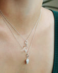 "Baspa" Keshi Pearl Pendant Necklace - Peridot Fine Jewelry - dan - yell